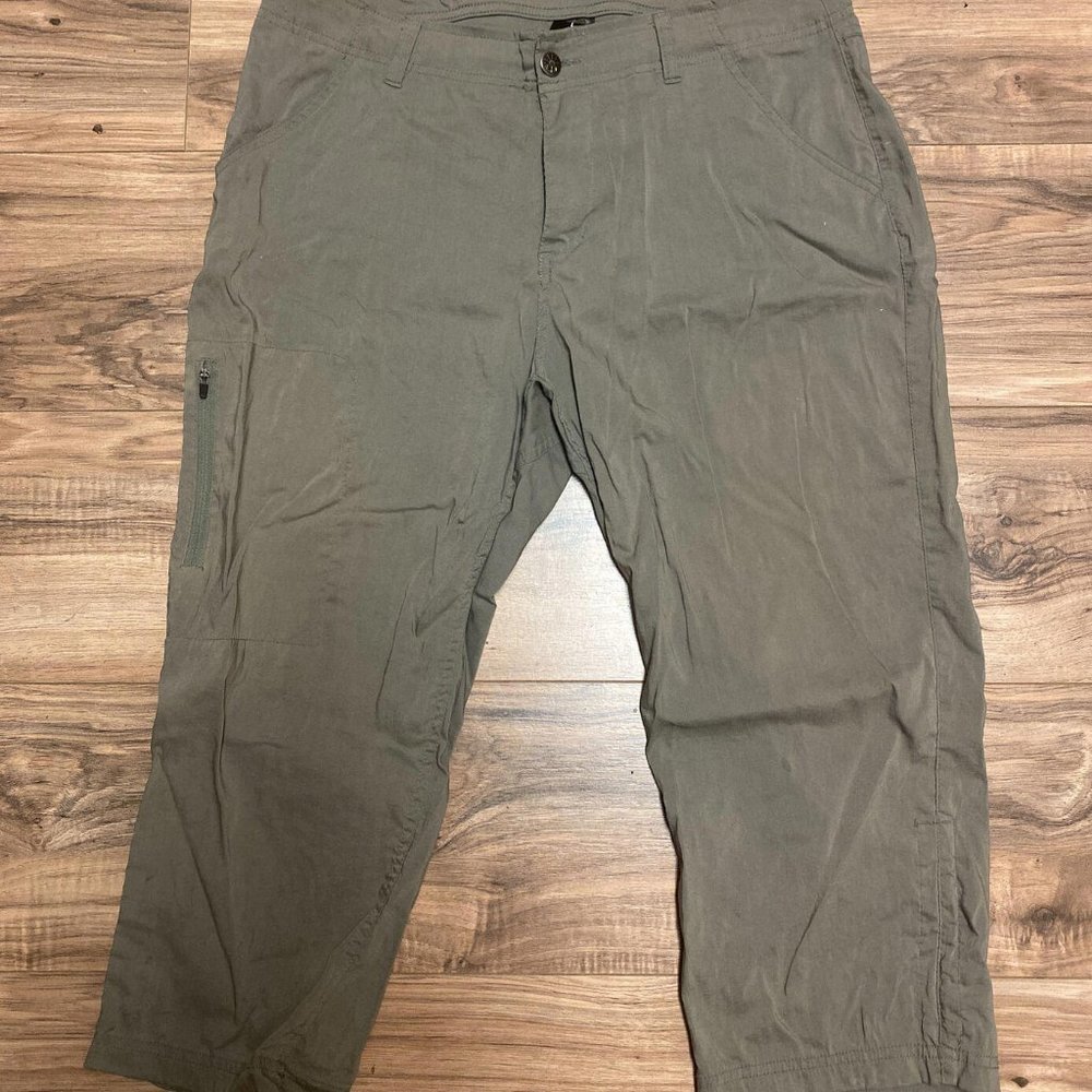 Khombu Women's Woven Stretch Capri Pant Lite Green Size Large -Stained-